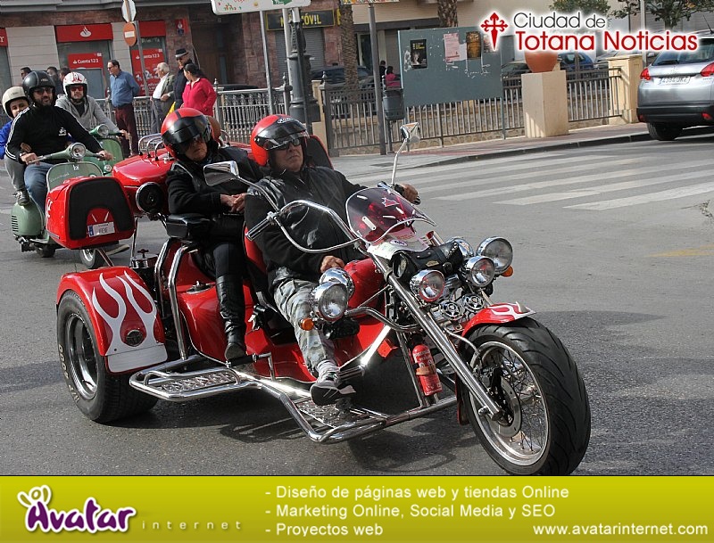 Concentración de vehículos clásicos Ciudad de Totana 2016 - Coches en marcha - 003