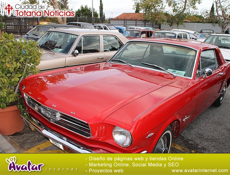 Concentración de Vehículos Clásicos (coches aparcados) - 003