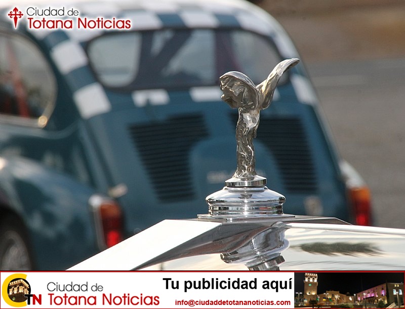 Concentración de Vehículos Clásicos (coches aparcados) - 008