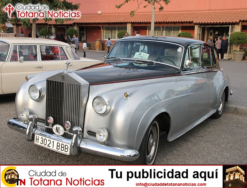 Concentración de Vehículos Clásicos (coches aparcados) - 010