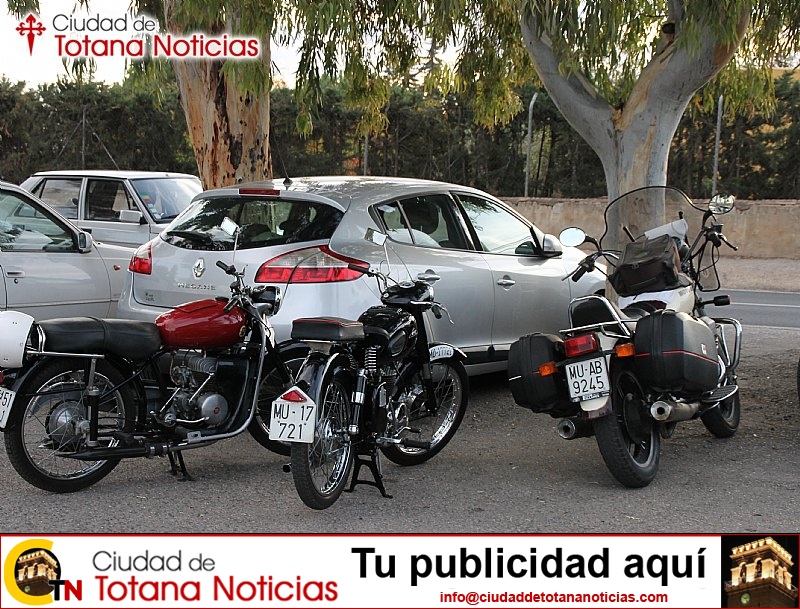 Concentración de Vehículos Clásicos (coches aparcados) - 014