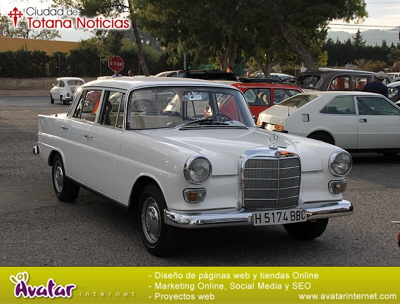 Concentración de Vehículos Clásicos (coches aparcados) - 031