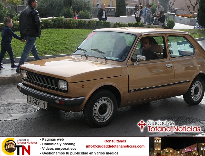 Concentración de vehículos clásicos Ciudad de Totana 2016 - Coches en marcha - 041