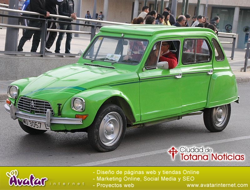 Concentración de vehículos clásicos Ciudad de Totana 2016 - Coches en marcha - 067