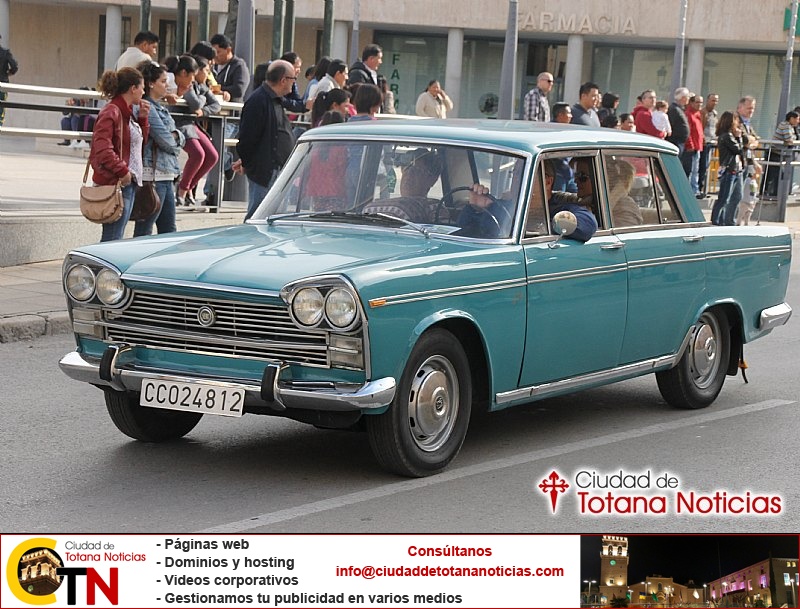 Concentración de vehículos clásicos Ciudad de Totana 2016 - Coches en marcha - 077