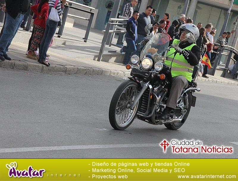Concentración de vehículos clásicos Ciudad de Totana 2016 - Coches en marcha - 087