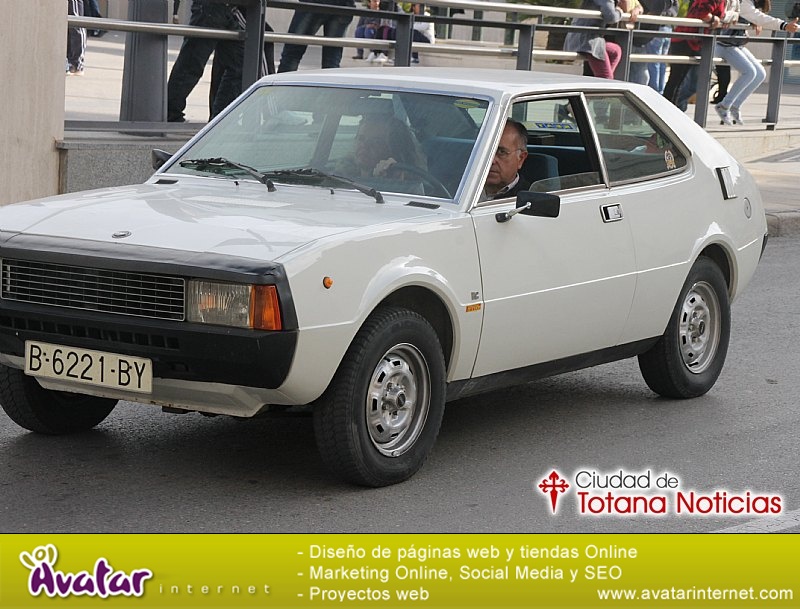 Concentración de vehículos clásicos Ciudad de Totana 2016 - Coches en marcha - 127