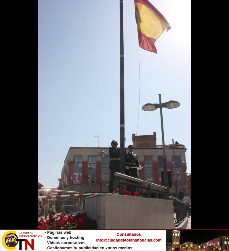 Homenaje a la Bandera de España. Día Fiesta Nacional 2017 - 005