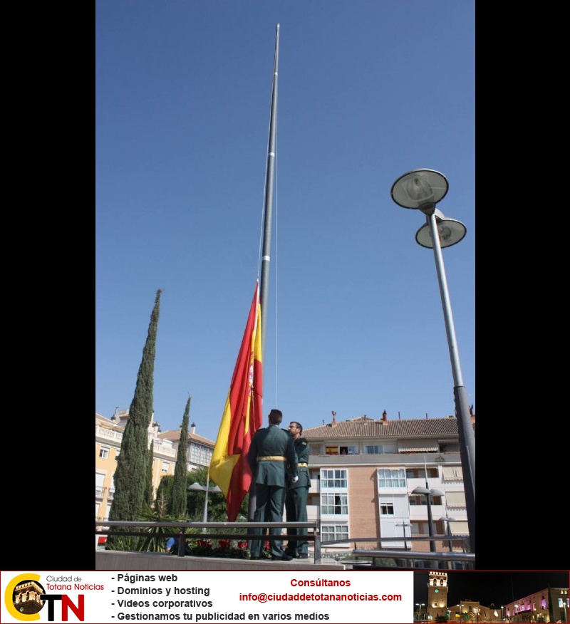 Homenaje a la Bandera de España. Día Fiesta Nacional 2017 - 053
