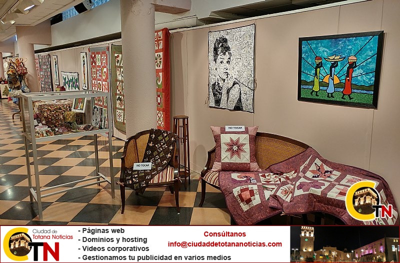 Exposición talleres bordado, patchworks y pintura - La Cárcel Formación 2017 - 005