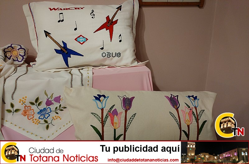 Exposición talleres bordado, patchworks y pintura - La Cárcel Formación 2017 - 036