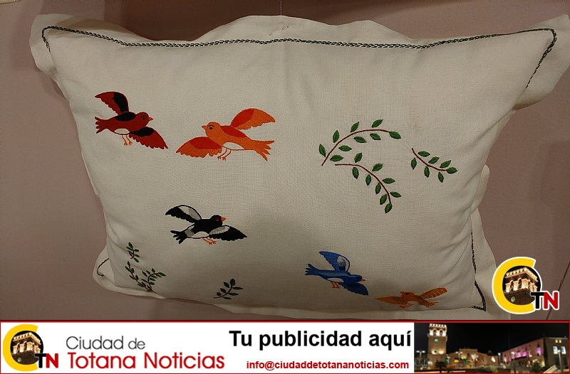 Exposición talleres bordado, patchworks y pintura - La Cárcel Formación 2017 - 044