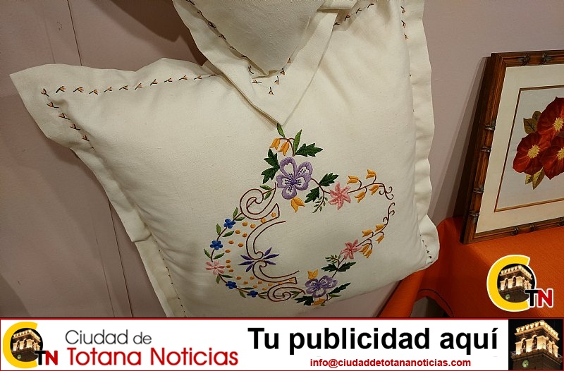 Exposición talleres bordado, patchworks y pintura - La Cárcel Formación 2017 - 046