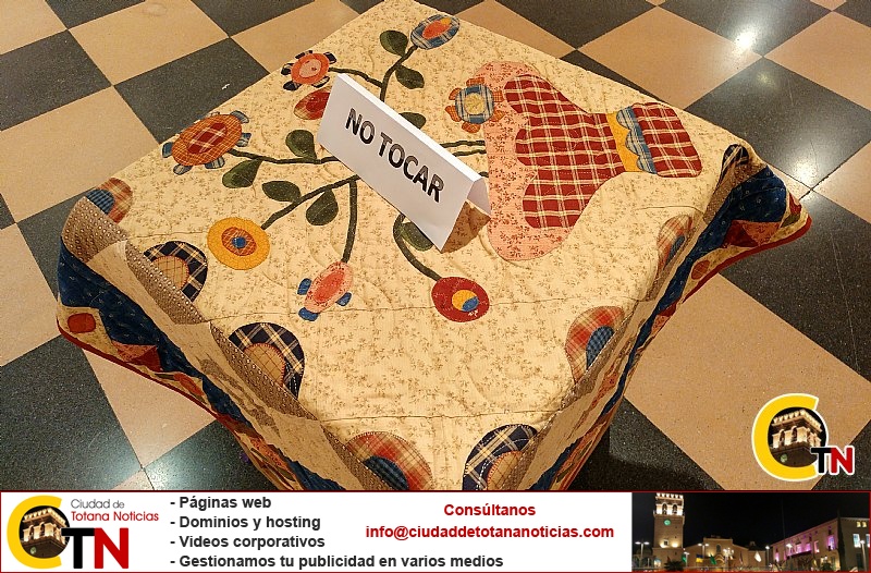 Exposición talleres bordado, patchworks y pintura - La Cárcel Formación 2017 - 069