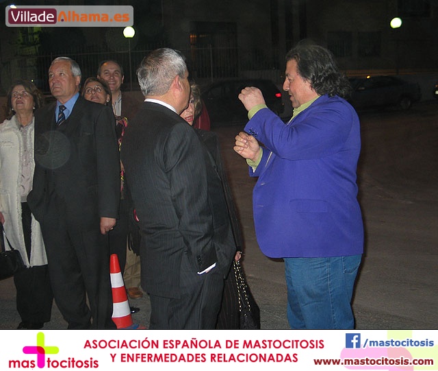 Se inaugura la escultura realizada en homenaje a Antonio Fuertes - 12