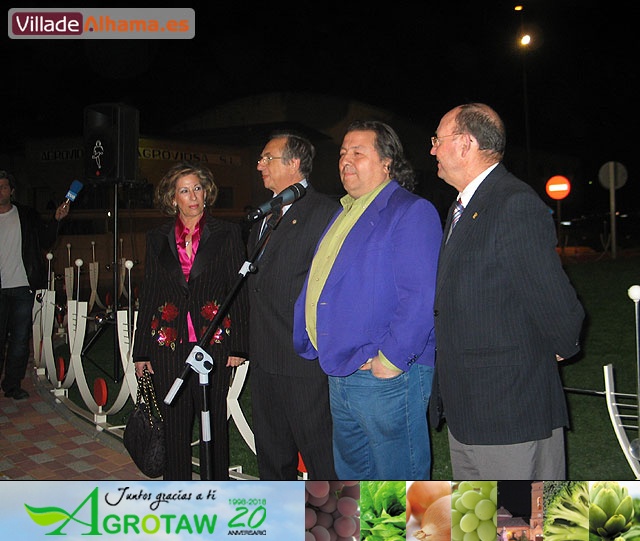 Se inaugura la escultura realizada en homenaje a Antonio Fuertes - 24